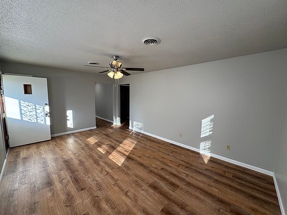 3rd image of 516 W Smith St