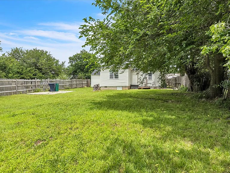 1536 SW 52nd St — Photo 34