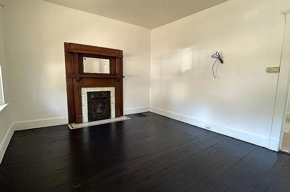 2nd image of 4109 Francis Ave