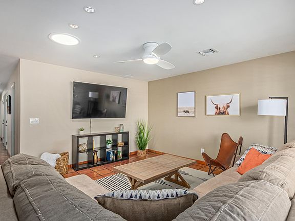 2nd image of 1028 E Hermosa Dr