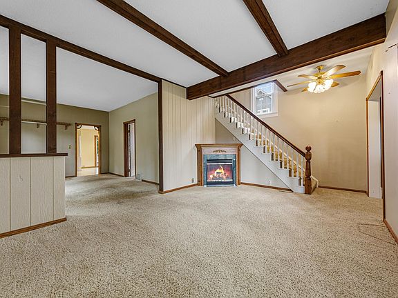 3rd image of 206 1st St S