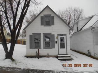 946 Farrington St, Saint Paul, MN 55117