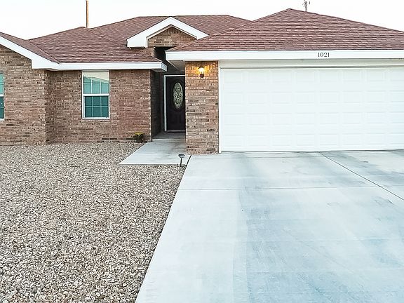 2nd image of 1021 Stanton Pl