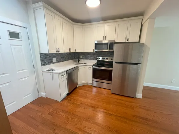 211 Ons, 211 Onset Ave #3, Onset, MA 02558