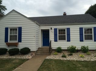 341 Henry St, Burlington, WI 53105