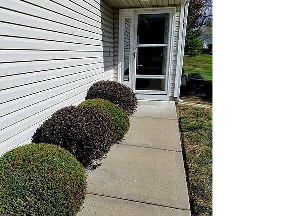 4th image of 1407 SE Norwood Dr #158D