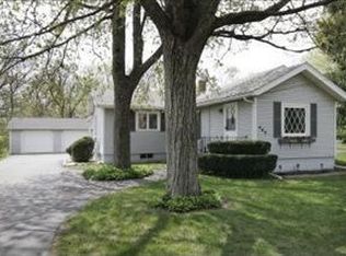 909 Upton Ave, Springfield, MI 49037