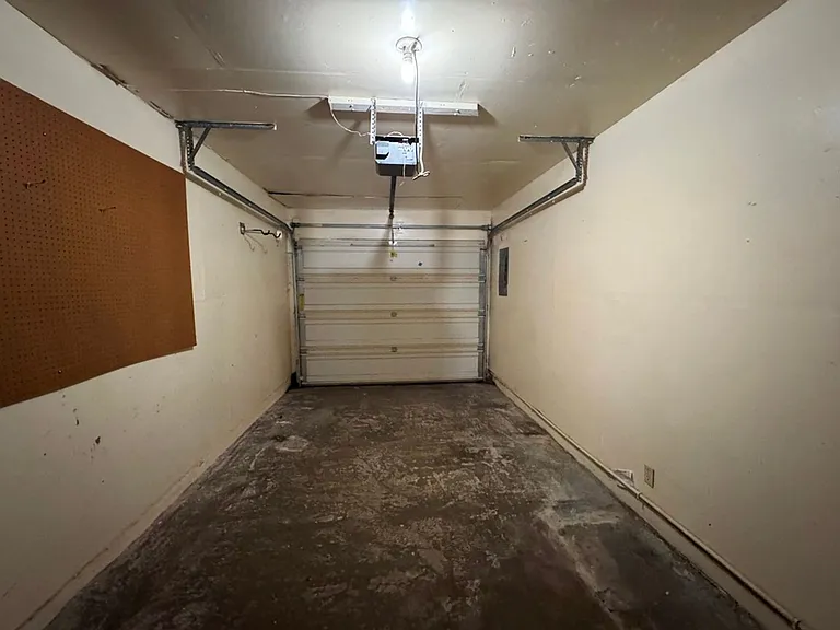 9502 Quail Village Ln — Photo 38