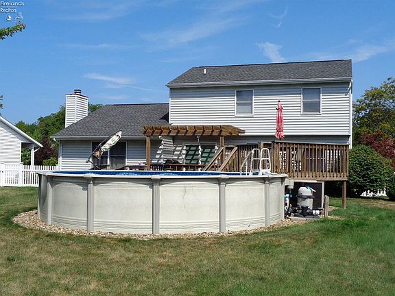 4th image of 3209 E Stoneway Dr
