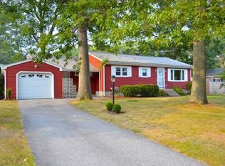 13 America St, Cumberland, RI 02864