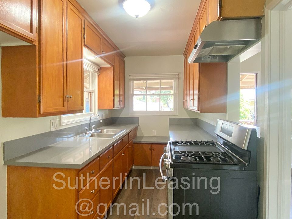 1st image of 1689 N Lake Ave #2