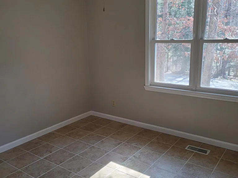 1057 Windrace Trl — Photo 11