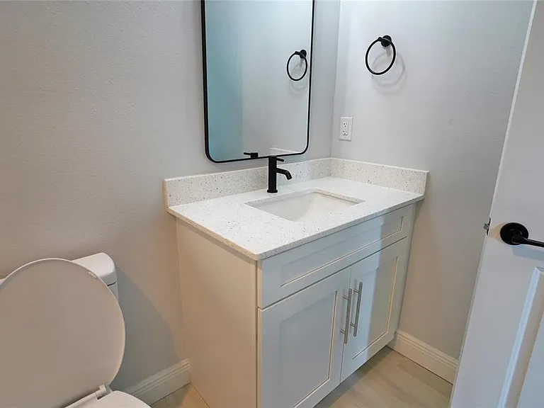 17070 Byron Ave #17072 — Photo 14