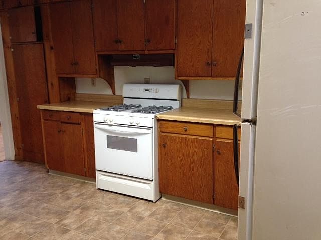 1st image of 999 Van Slyke Ave #1
