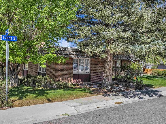3rd image of 200 Topaz St