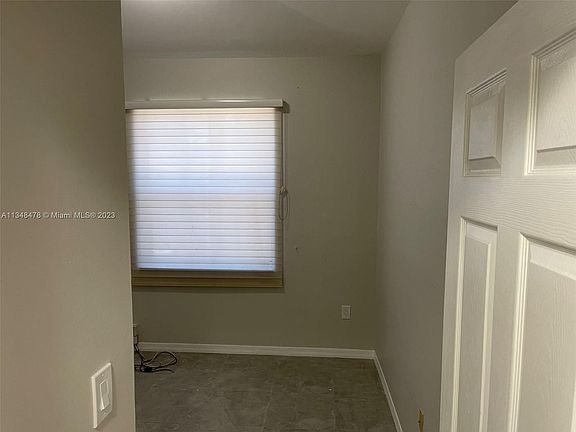 4th image of 4260 NE 9th St #4260