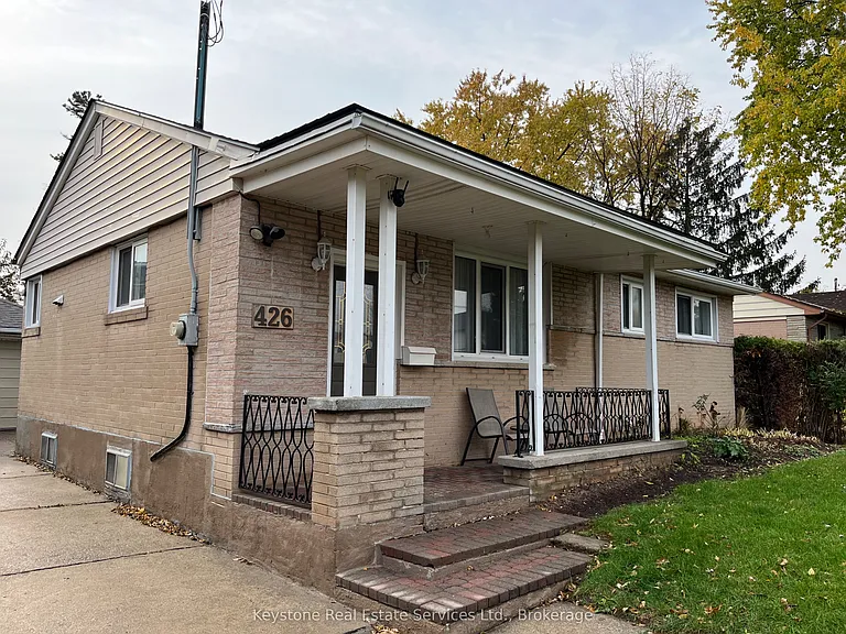 426 S Seabourne Dr — Photo 1