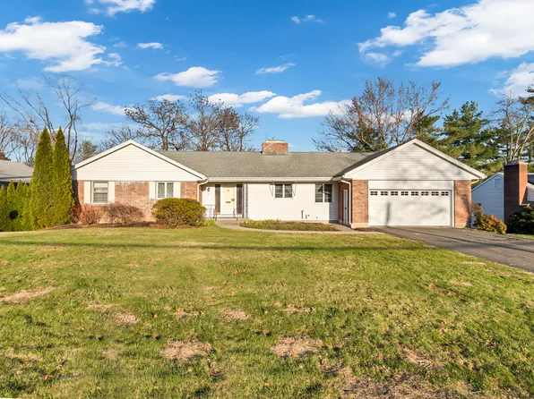 16 Lincoln Avenue, West Hartford, CT 06117