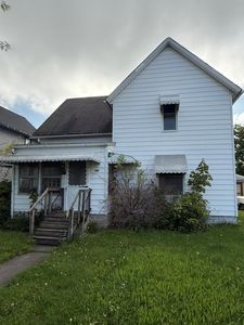 379 N Wiley St, Crestline, OH, 44827