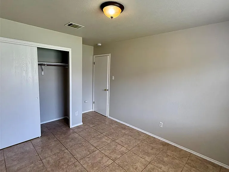 3504 Banda Ln — Photo 16