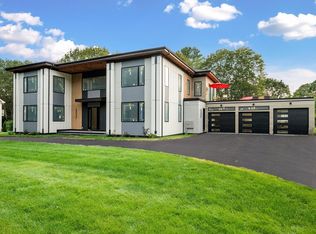 197 Woburn St, Lexington, MA 02420