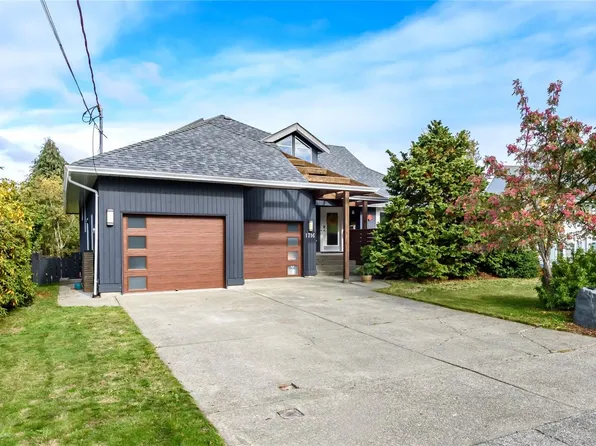 1716 Tofino Pl, Comox, BC V9M 1B8