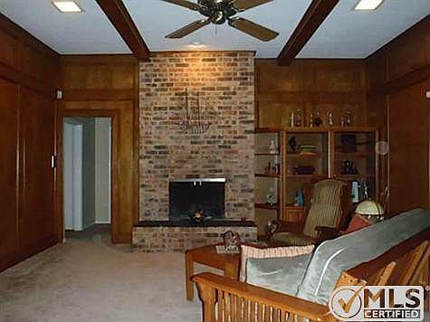 3rd image of 108 N Spring Creek Dr