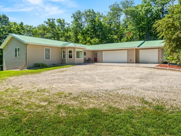 10100 Maple Ln, Detroit Lakes, MN 56501