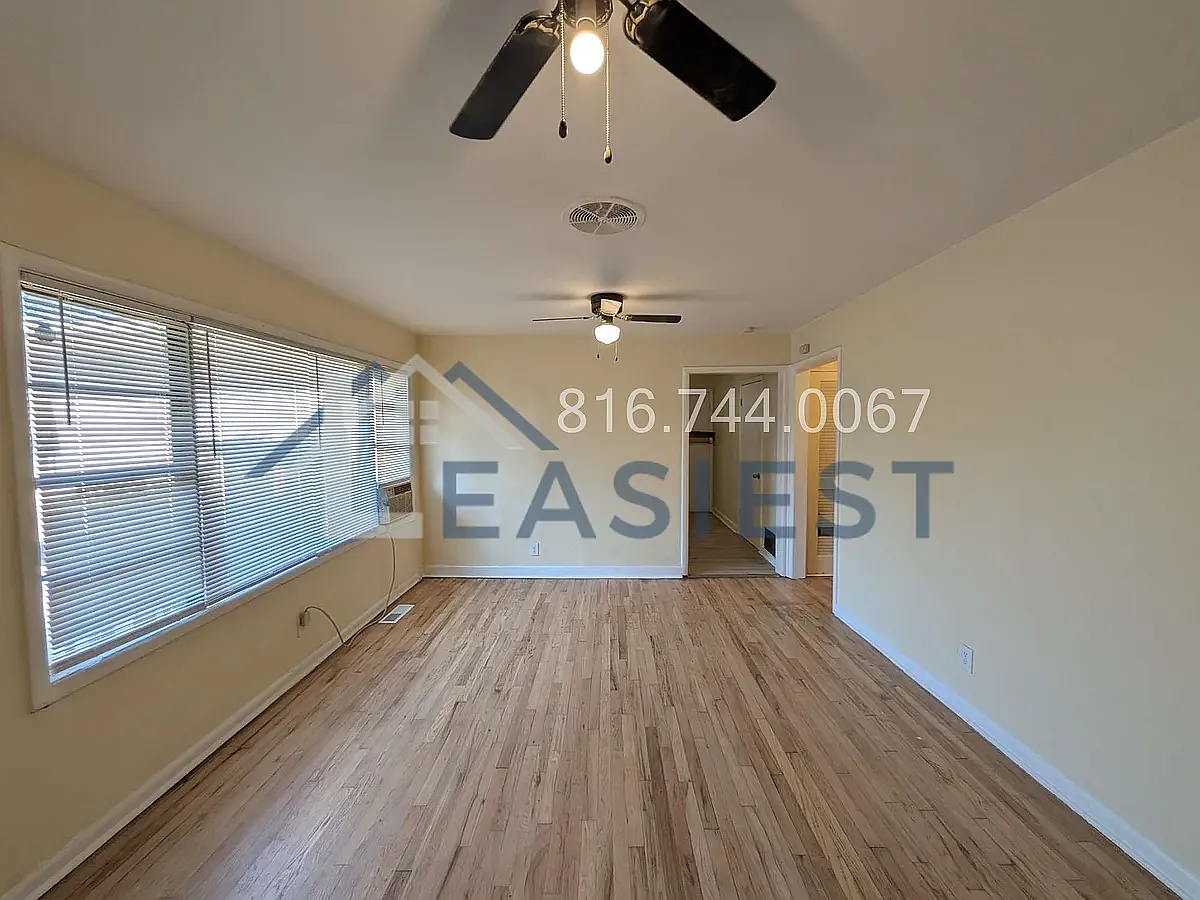 2 bed, 800 sqft, $1,000 — Photo 4