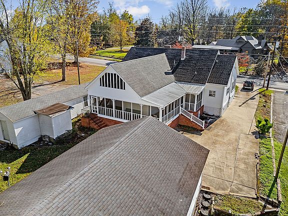 4th image of 408 W Main St