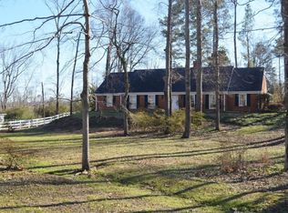 2118 Country Club Rd, Tupelo, MS 38804
