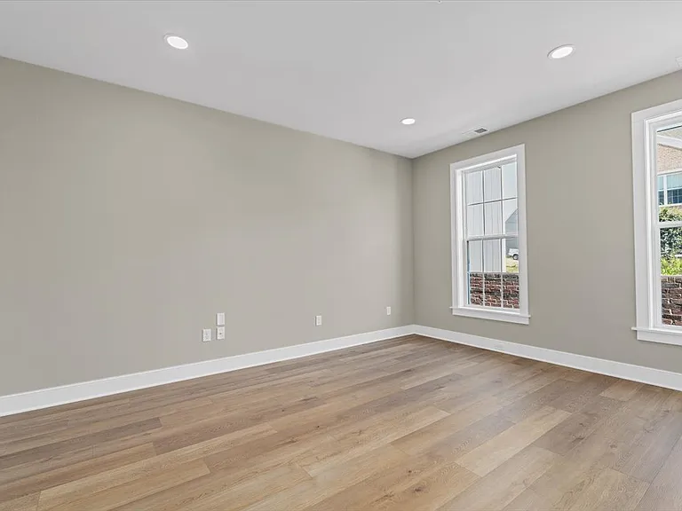 330 Highbridge Ln — Photo 24