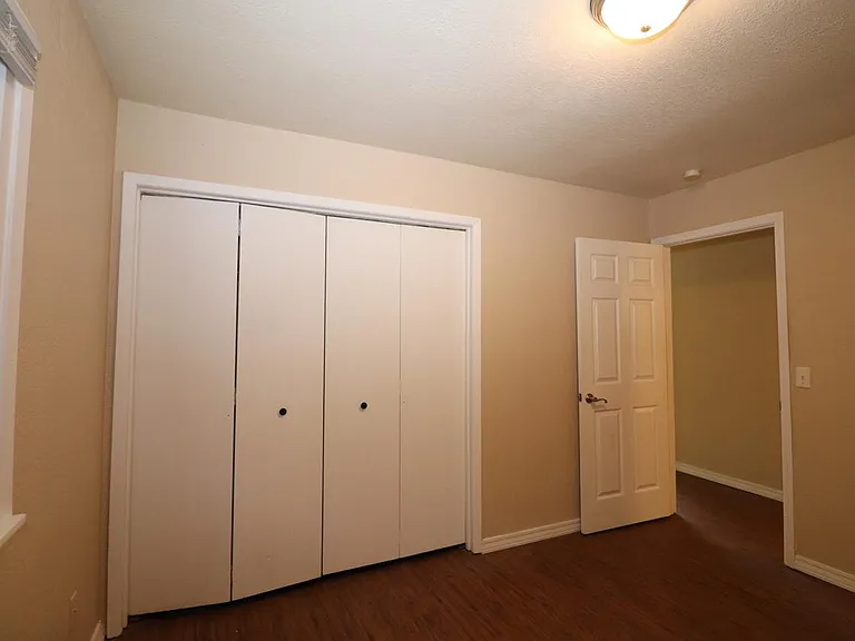 23053 Main St #14 — Photo 5