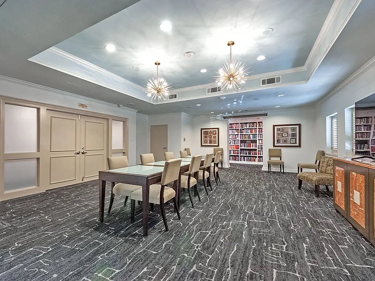 6211 W Northwest Hwy #G509 — Photo 6
