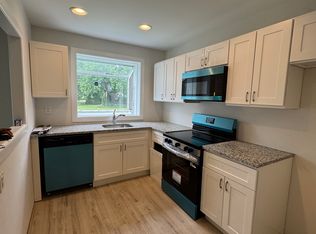 102 W Johnson Hwy, Norristown, PA 19401