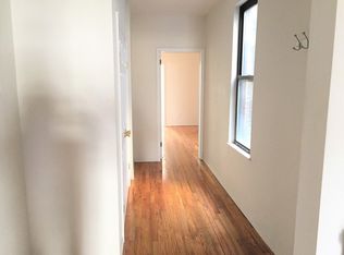 3429 42nd St APT 2L, Long Island City, NY 11101