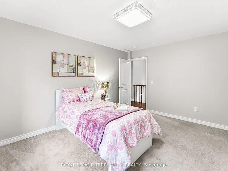 144 Underwood Dr — Photo 10