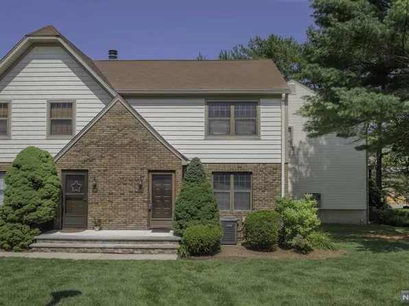 101 E Oak St APT I3, Oakland, NJ 07436