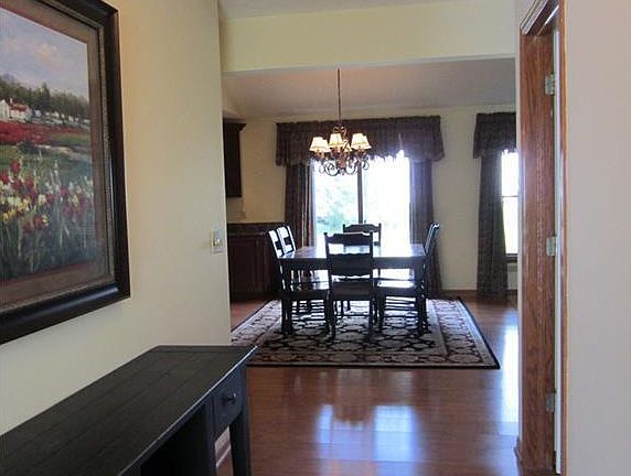 3rd image of 5296 White Swan Ct