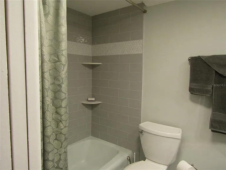 7351 W Country Club Dr N #202 — Photo 16