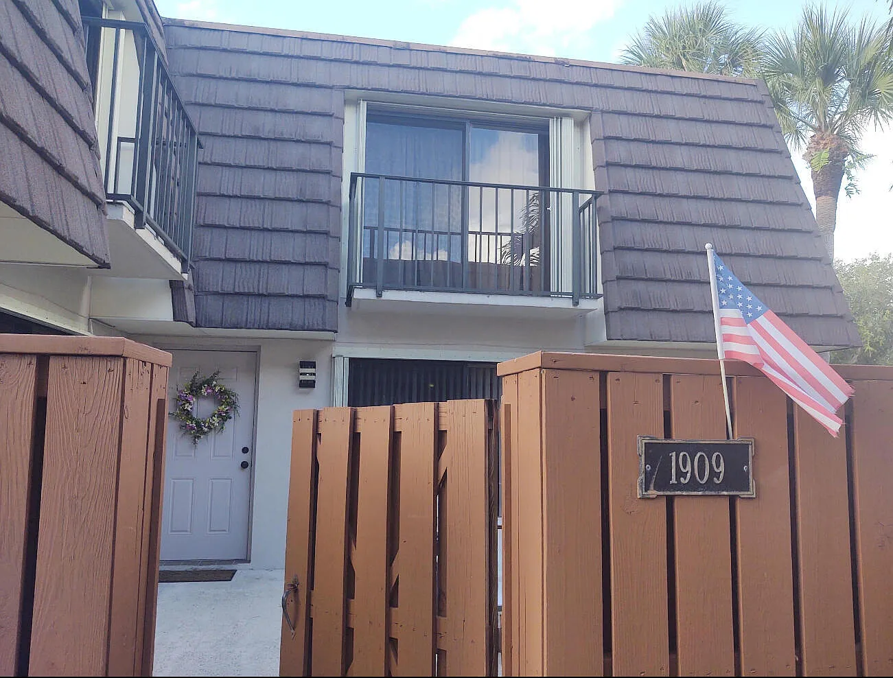 2 bed, 2.5 bath, 1188 sqft, $2,900 — Photo 2