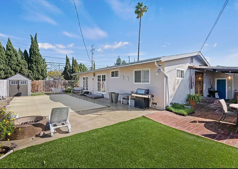 691 Ardmore Dr — Photo 5