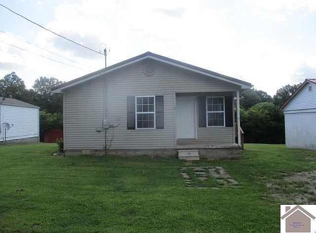 1st image of 89 Cunningham Ave