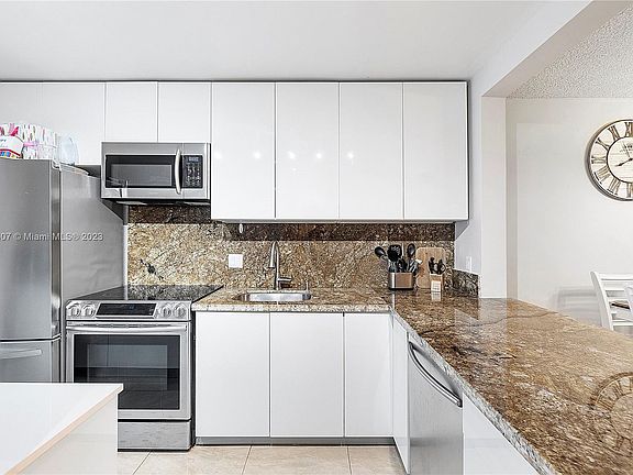 3rd image of 2350 NE 14th Street Cswy APT 202