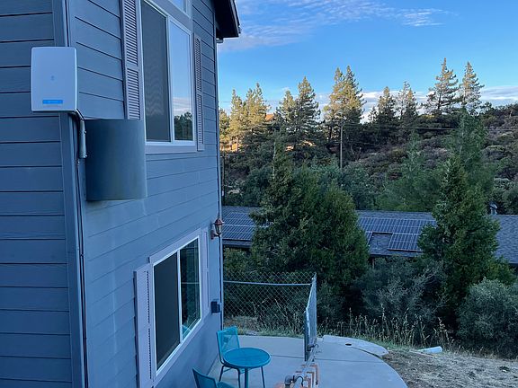 5th image of 555 Manzanita Dr