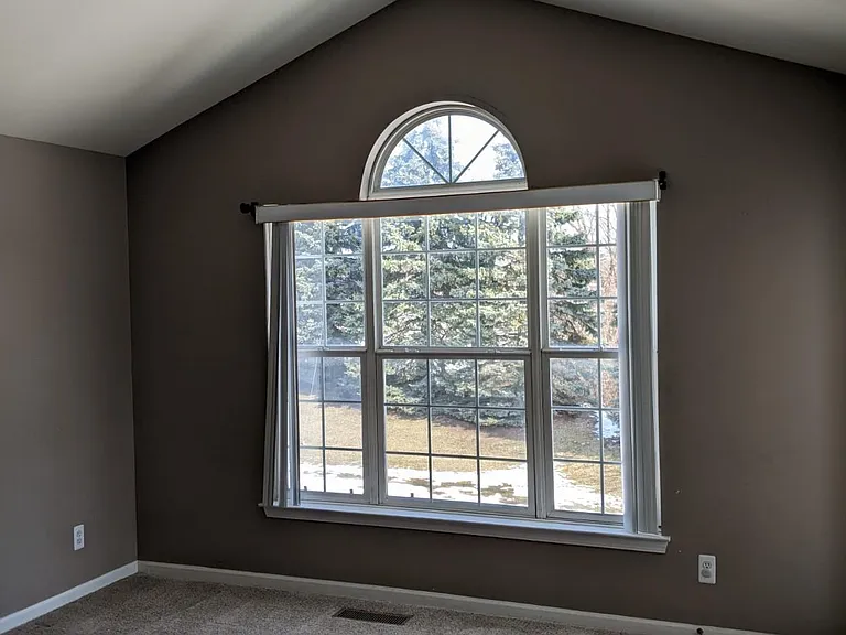 44998 Marigold Dr — Photo 2