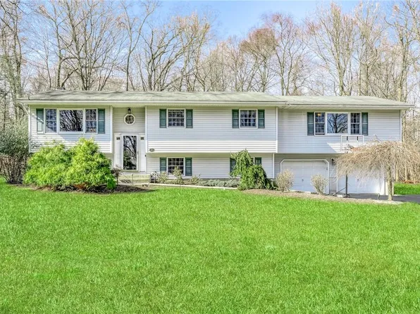 17 Madison Hill Road, Airmont, NY 10901