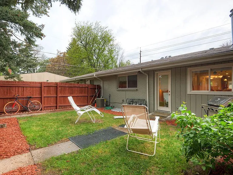3630 E 12th Ave — Photo 20