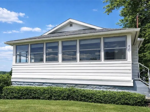 426 Queisner Ave, Lowellville, OH 44436