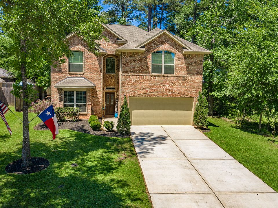 1st image of 2927 Chaucer Dr